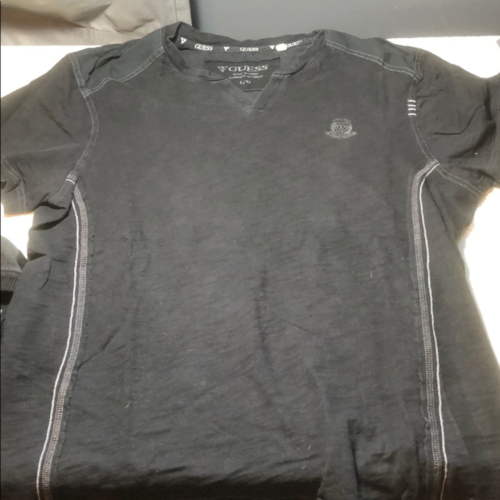 Tee shirt